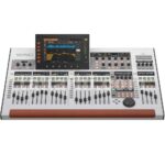 BEHRINGER WING